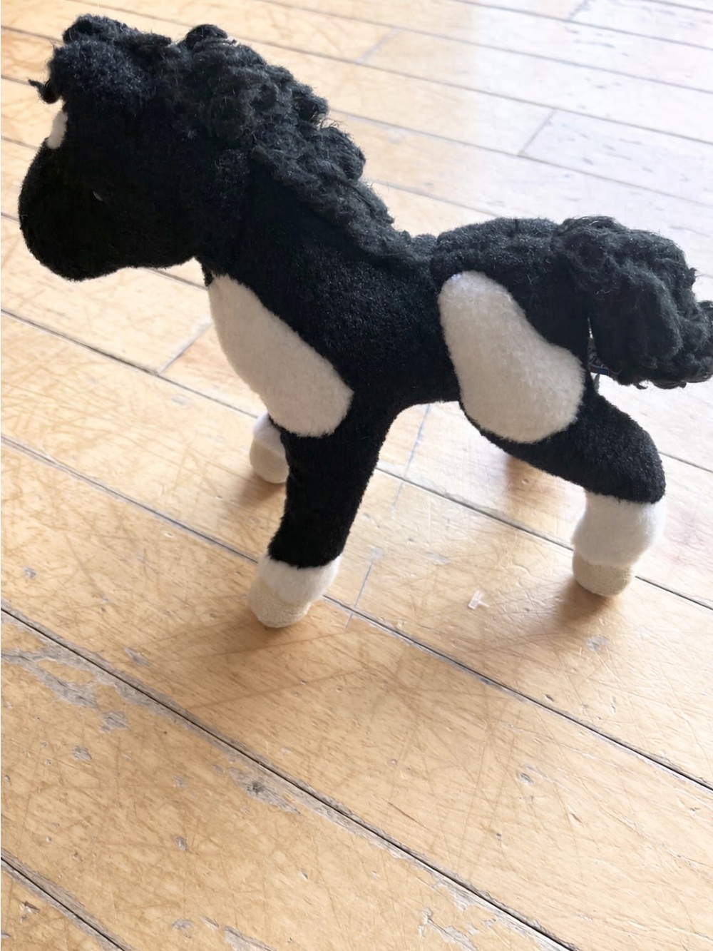 Douglas ‘’Runner’’ Black & White Plush Horse Stuffed Animal Toy Collectible